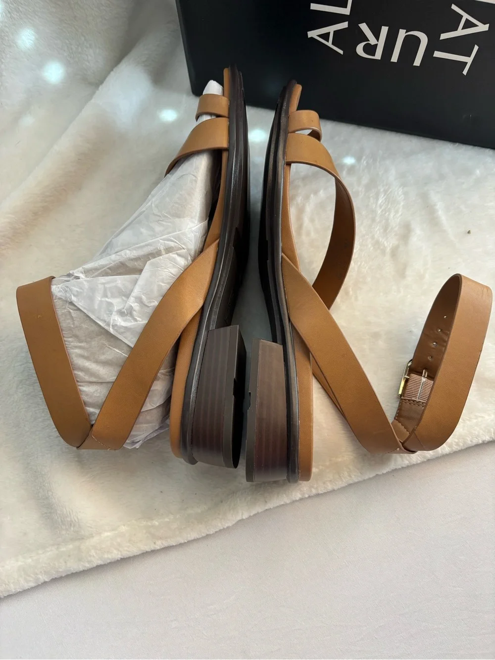 Naturalizer Birch Saddle Tan Leather Strappy Toe Ring Sandal Size 8.5